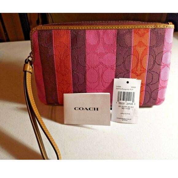 Coach LARGE CORNER ZIP WRISTLET IN SIGNATURE JACQUARD WITH STRIPES NWT $118 - Picture 2 of 12